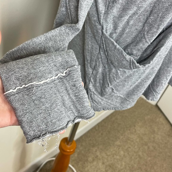 Free People We The Free Gray Cowl Neck Long Flight Pullover Top Size Small - Picture 5 of 9